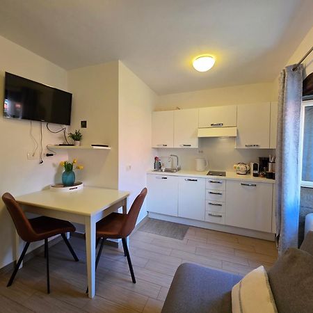 Apartment Hum-The Smallest Town In The World Экстерьер фото